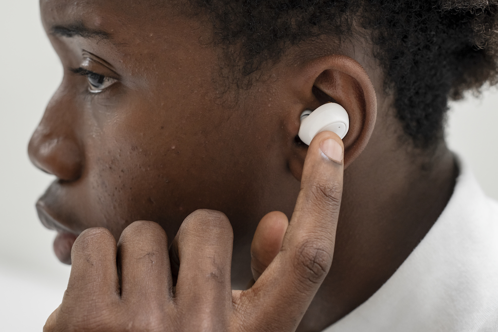 apps for smart earbuds