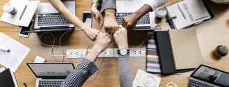 Pros and cons of distributed team